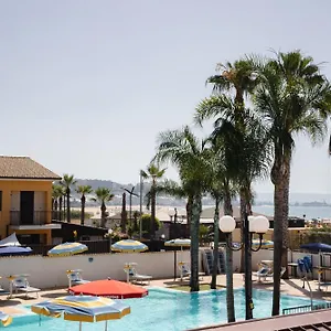 Apartahotel Andrea Vacanze L'ancora, Porto Empedocle